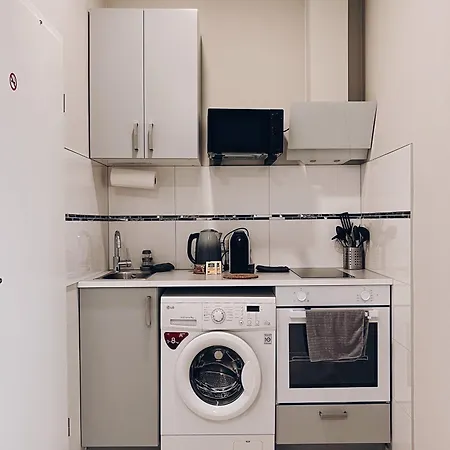 Apartman Neuwertiges Mit Schnellem Wlan, Glasfaser, Kostenlose Privatparkplatz Auch Fuer Transporter Geeignet R23