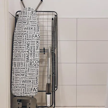 Neuwertiges Mit Schnellem Wlan, Glasfaser, Kostenlose Privatparkplatz Auch Fuer Transporter Geeignet R23 *