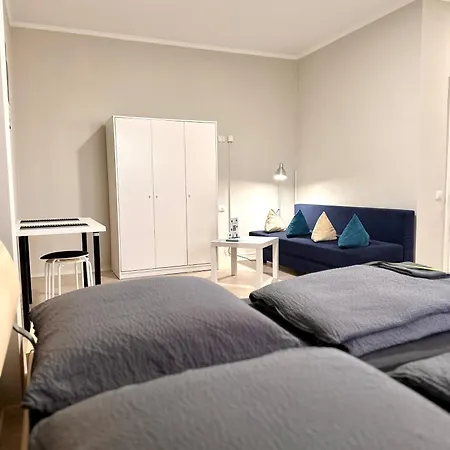 Apartment Neuwertiges Mit Schnellem Wlan, Glasfaser, Kostenlose Privatparkplatz Auch Fuer Transporter Geeignet R23 Freiberg am Neckar