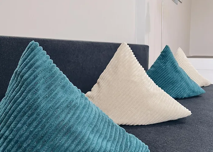 Neuwertiges Mit Schnellem Wlan, Glasfaser, Kostenlose Privatparkplatz Auch Fuer Transporter Geeignet R23 Appartamento